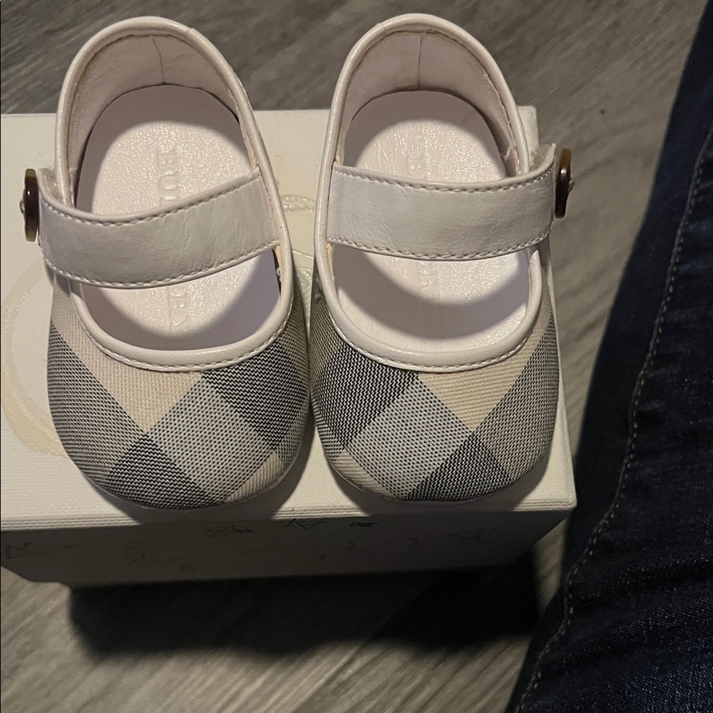 Burberry Kids Plaid Dress Shoes with Strap